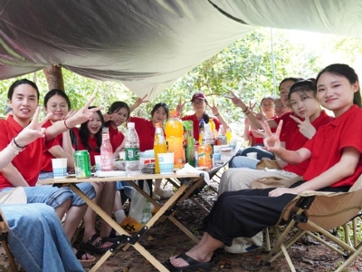 Gemeinsam zum Gipfel: Nordwels unvergessliches Teamerlebnis am Berg Tianzhu